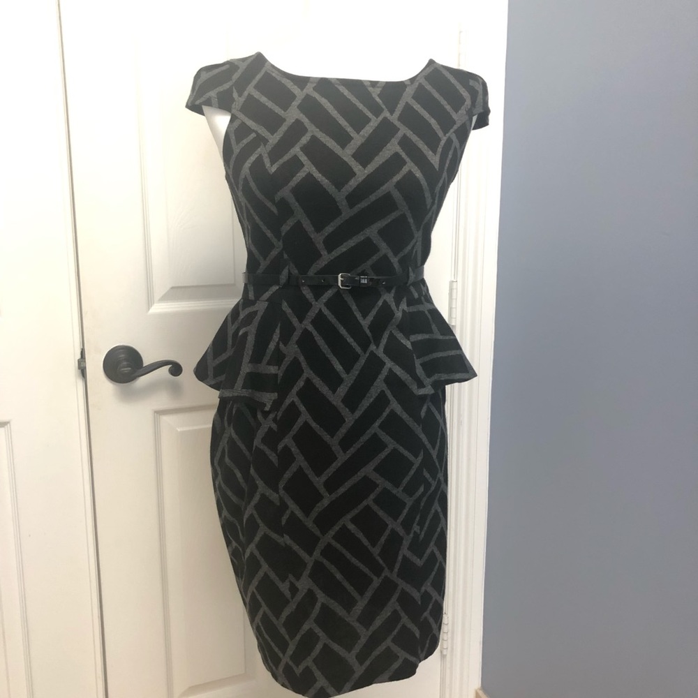 Sophisticated Black & Grey belted dress Sz 6